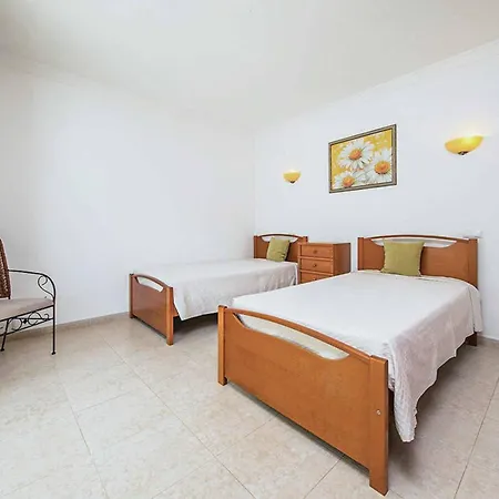 Villa Cordyline