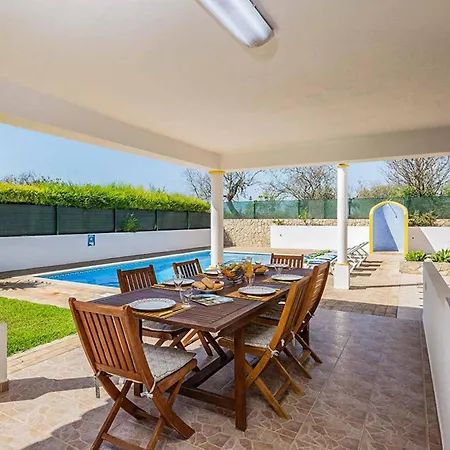 Cordyline Villa Guia (Faro)